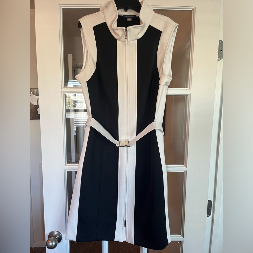 Tommy Hilfiger belted zip dress
